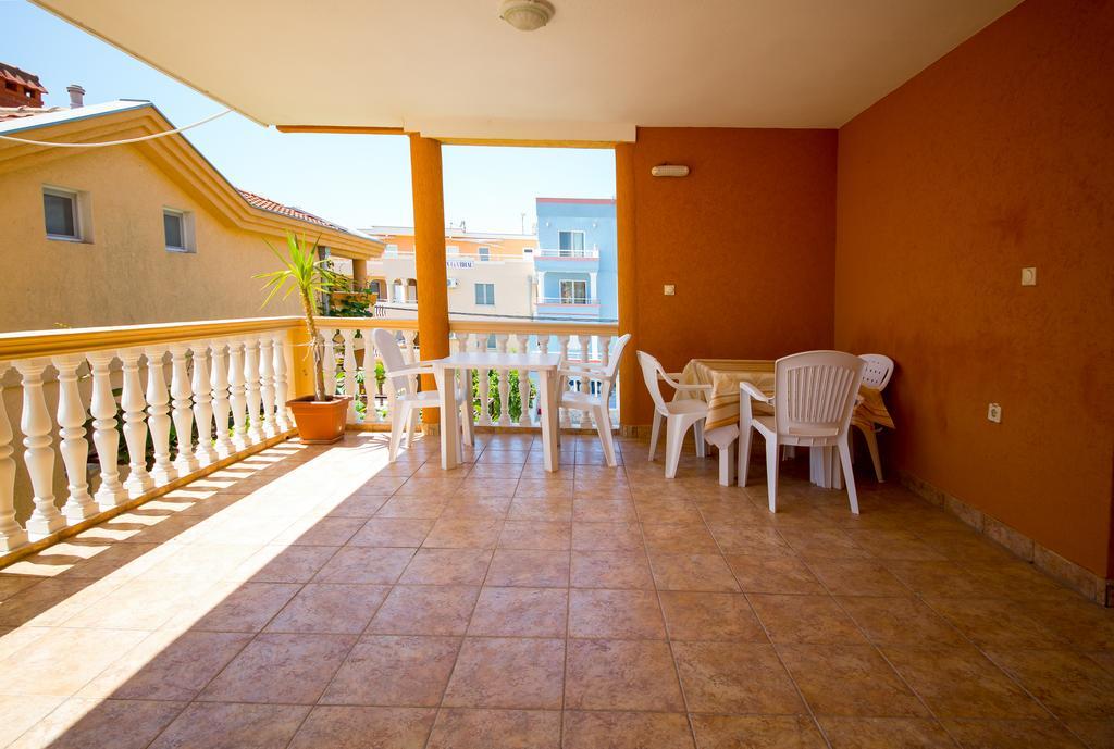 Apartments Dalila Улцин Екстериор снимка
