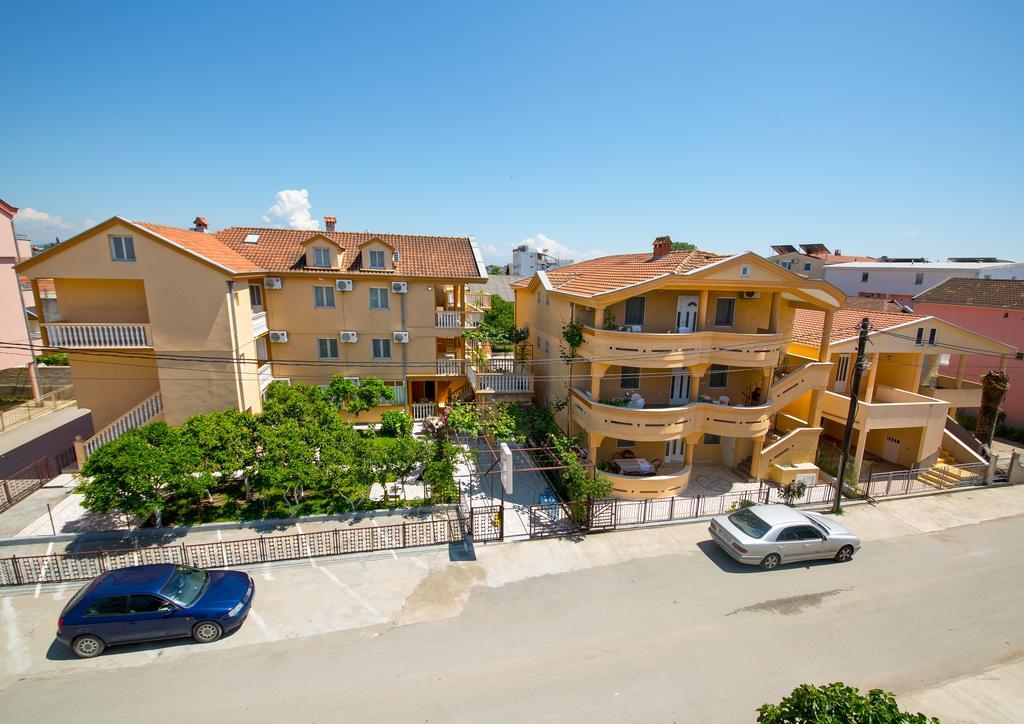 Apartments Dalila Улцин Екстериор снимка