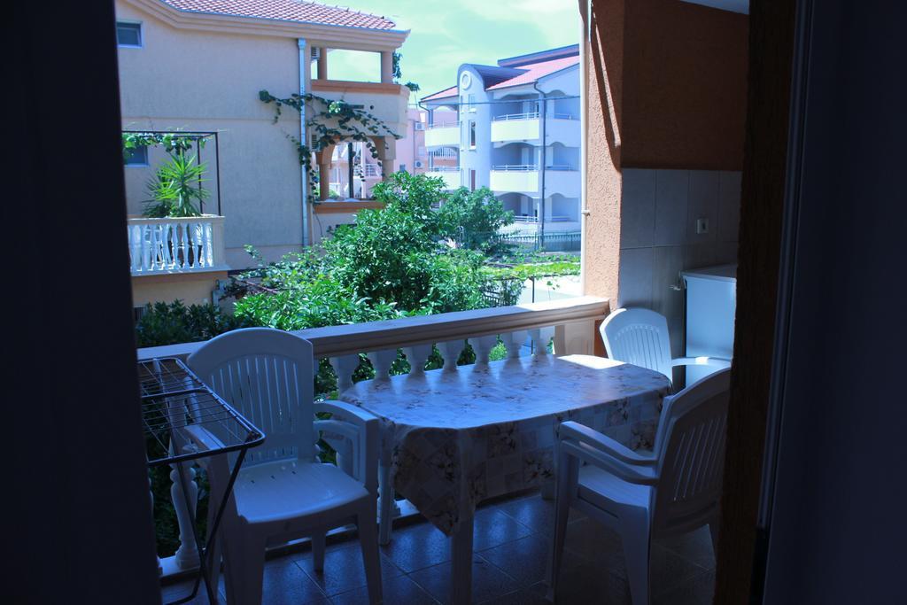Apartments Dalila Улцин Екстериор снимка